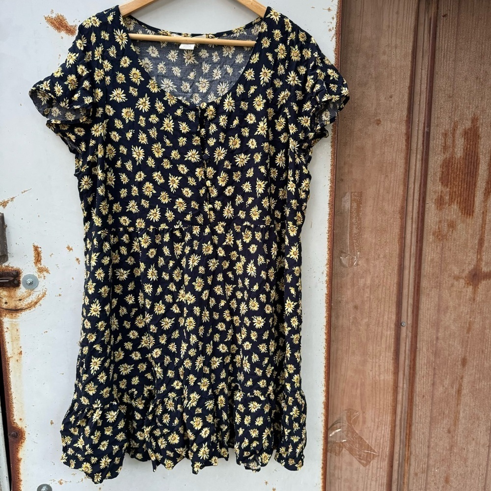 Passport Sunflower Dress 🌻